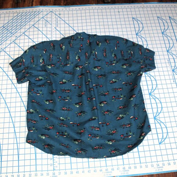 Duluth Trading Company Men's Popover Short Sleeve Shirt w/ Camping Print, Medium - Picture 2 of 7